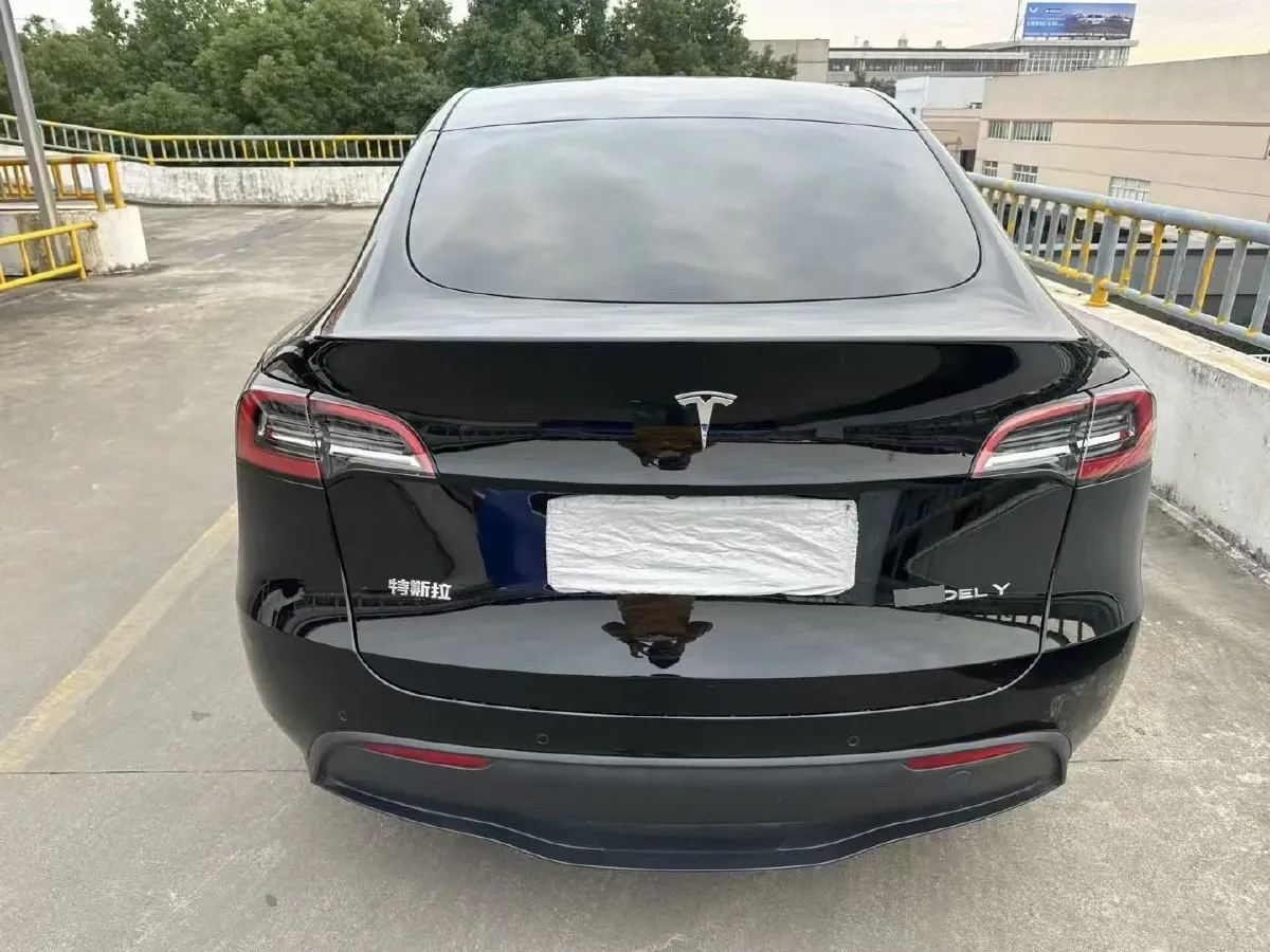 2022 Tesla Model Y BEV 60KWH,autocango,china used car exporter,china ev exporter,chinese used car exporter,chinese used ev exporter
