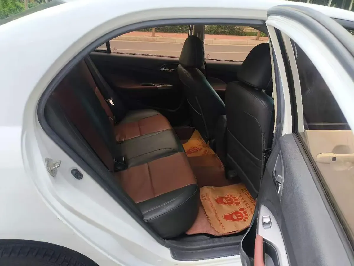 2018 BYD F3 1.5L 109HP L4 5MT,autocango,china used car exporter,china ev exporter,chinese used car exporter,chinese used ev exporter