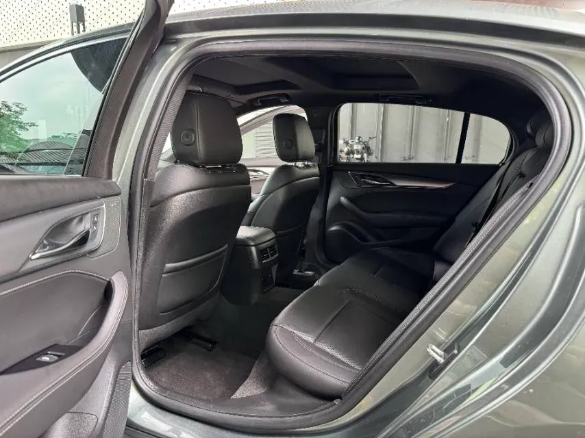 2024 Cadillac CT5 2.0T 237HP L4 10AT,autocango,china used car exporter,china ev exporter,chinese used car exporter,chinese used ev exporter