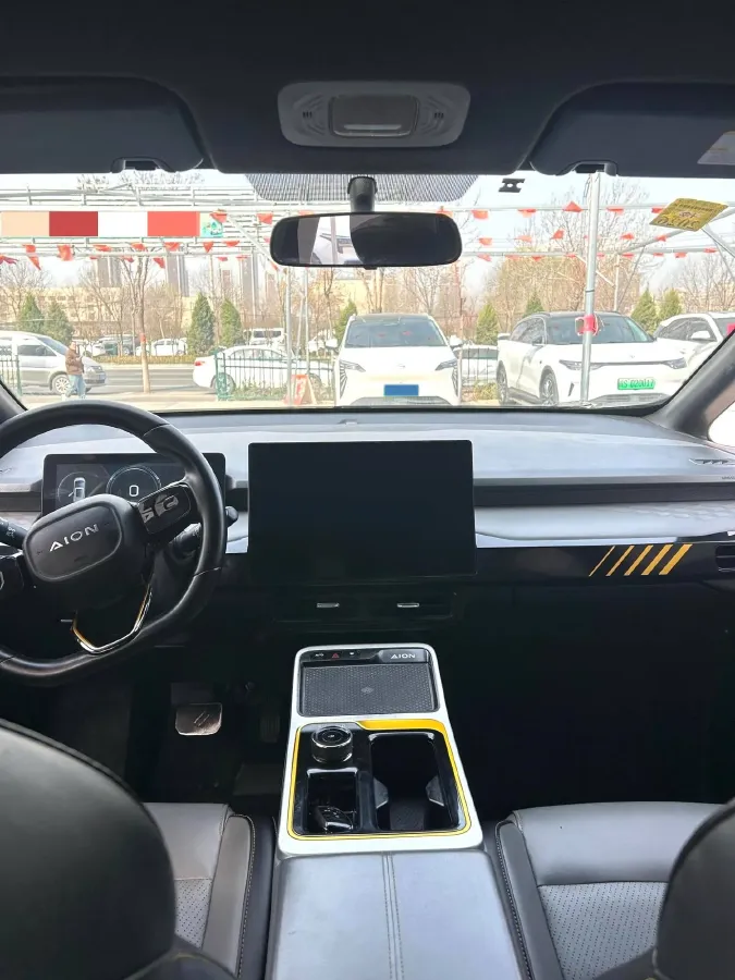 2022 Geely Okavango 1.8T 184HP L4 7DCT,autocango,china used car exporter,china ev exporter,chinese used car exporter,chinese used ev exporter