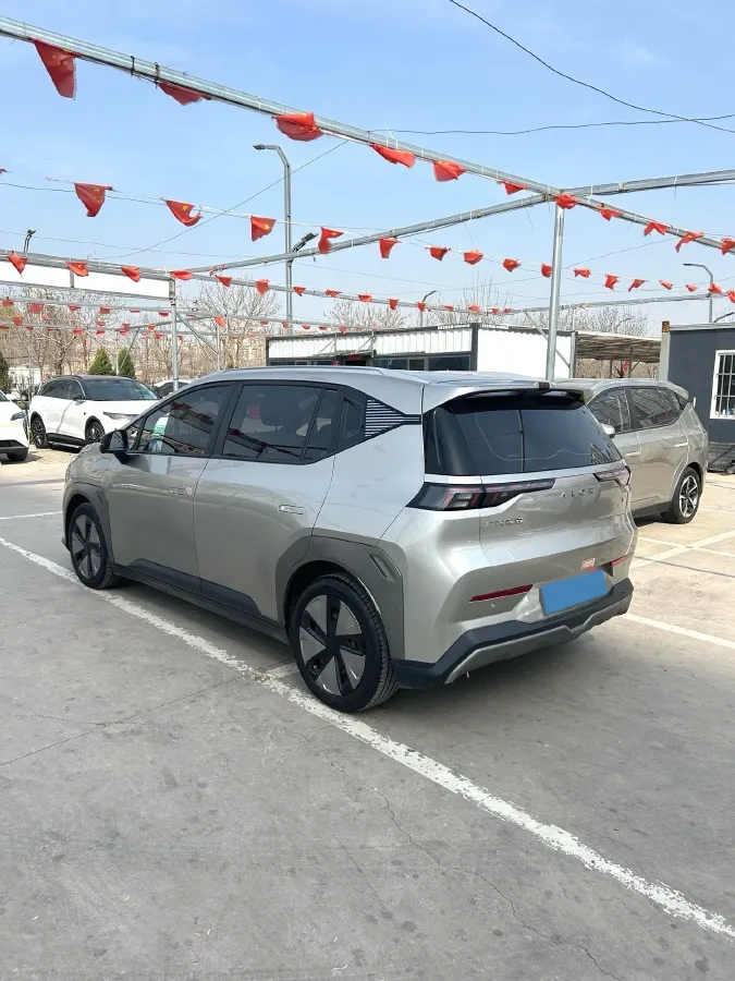 2022 Geely Okavango 1.8T 184HP L4 7DCT,autocango,china used car exporter,china ev exporter,chinese used car exporter,chinese used ev exporter