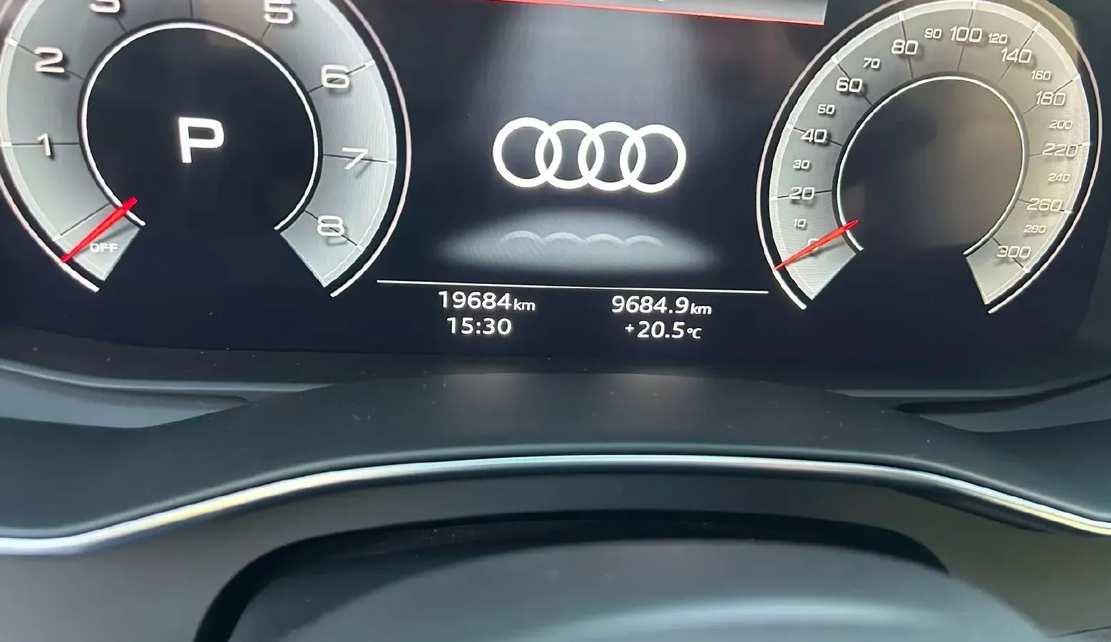 2024 Audi A6L 2.0T 245HP L4 7DCT,autocango,china used car exporter,china ev exporter,chinese used car exporter,chinese used ev exporter