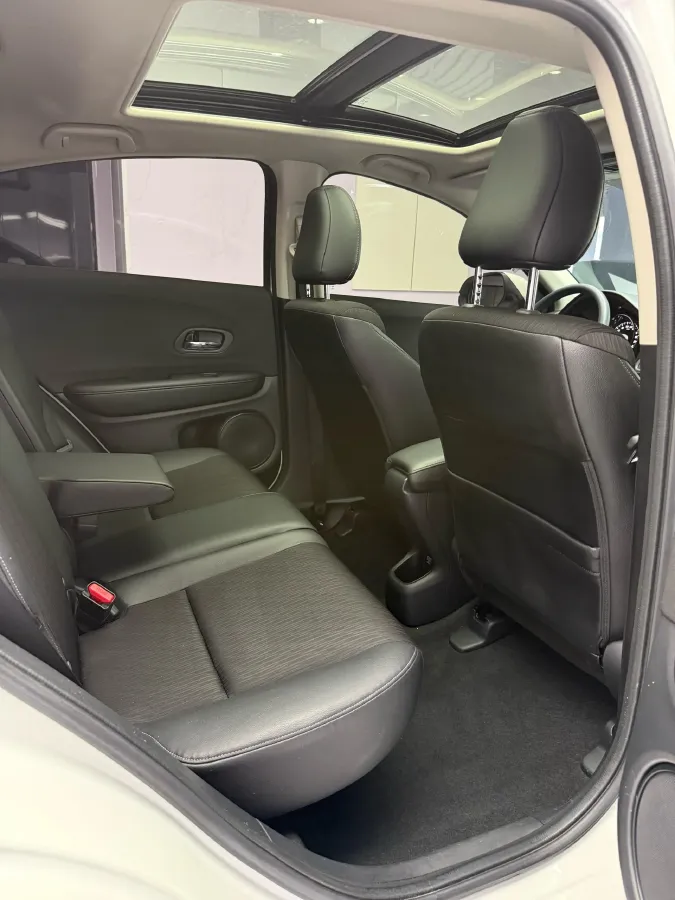 2022 Honda Vezel 1.5L 131HP L4 CVT,autocango,china used car exporter,china ev exporter,chinese used car exporter,chinese used ev exporter