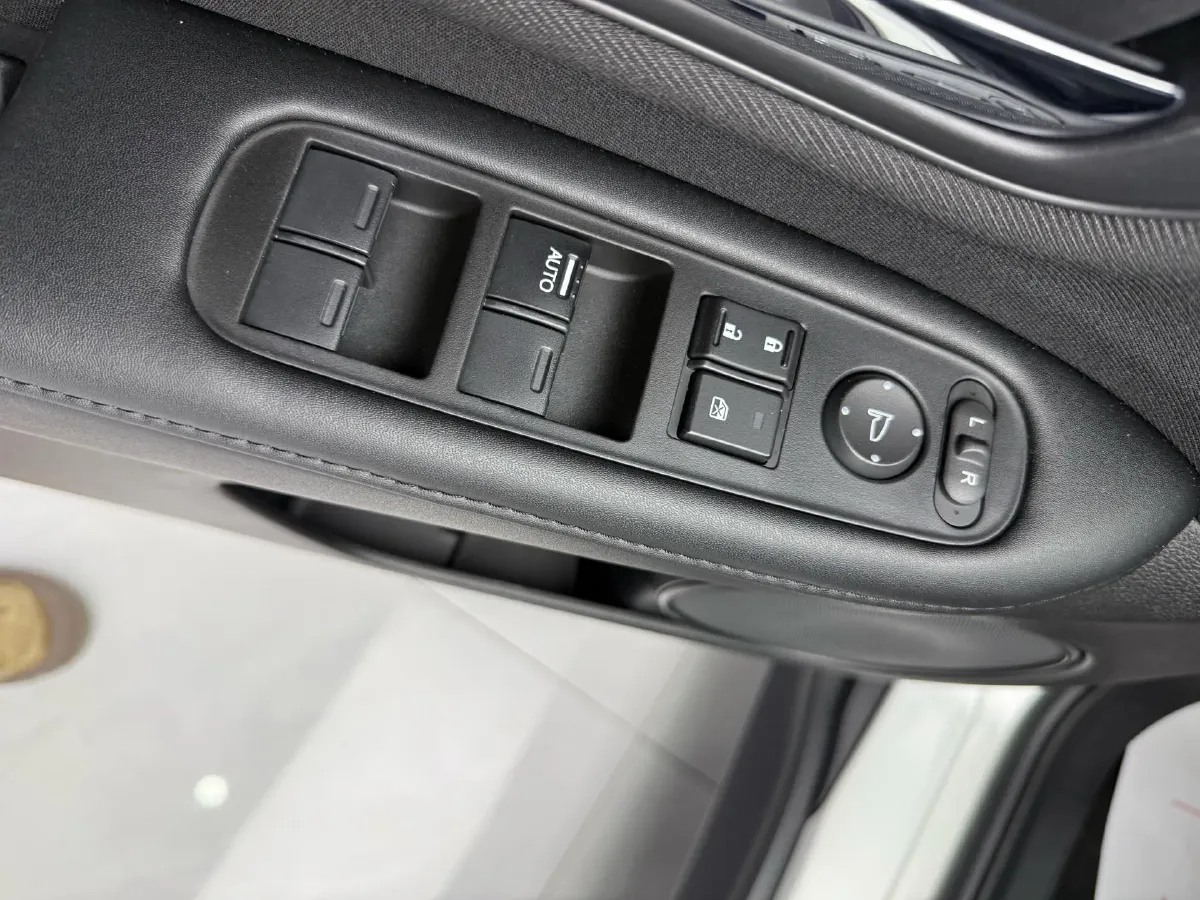 2022 Honda Vezel 1.5L 131HP L4 CVT,autocango,china used car exporter,china ev exporter,chinese used car exporter,chinese used ev exporter