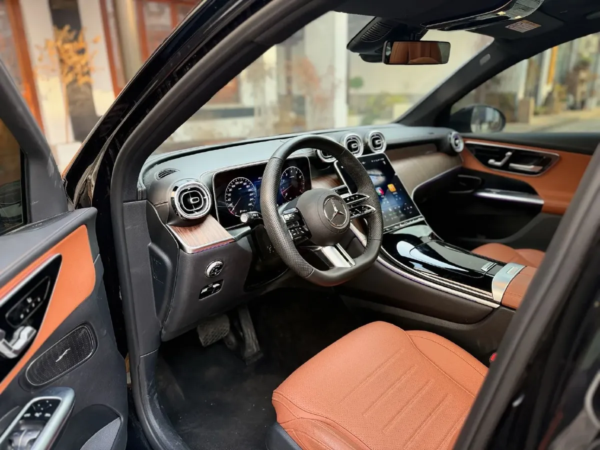 2025 Mercedes-Benz GLC Class 2.0T 258HP L4 9AT,autocango,china used car exporter,china ev exporter,chinese used car exporter,chinese used ev exporter