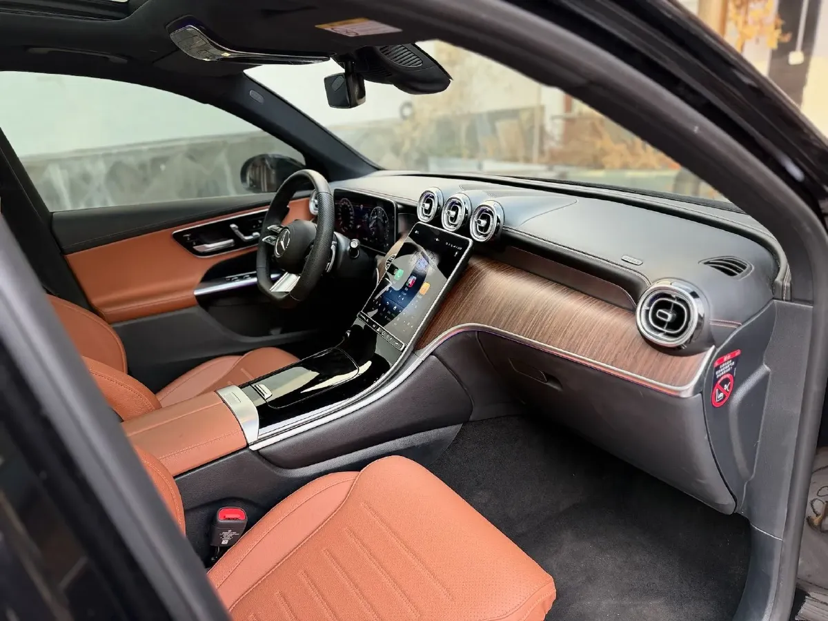 2025 Mercedes-Benz GLC Class 2.0T 258HP L4 9AT,autocango,china used car exporter,china ev exporter,chinese used car exporter,chinese used ev exporter