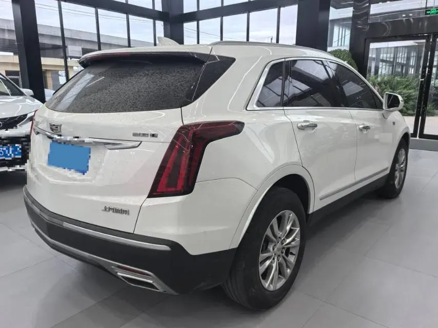 2021 Cadillac XT5 2.0T 237HP L4 9AT,autocango,china used car exporter,china ev exporter,chinese used car exporter,chinese used ev exporter