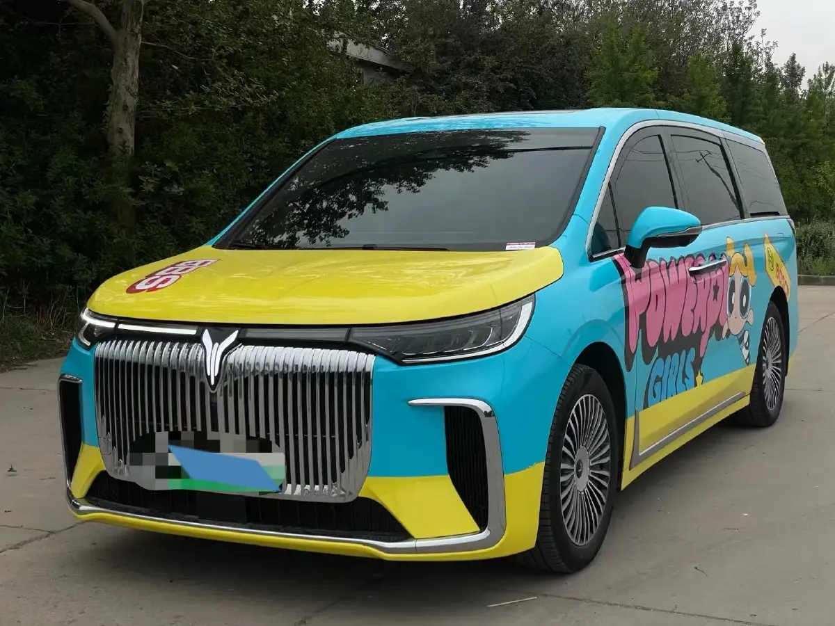 2025 Voyah Dream 1.5T 150HP L4 PHEV 41.7KWH,autocango,china used car exporter,china ev exporter,chinese used car exporter,chinese used ev exporter