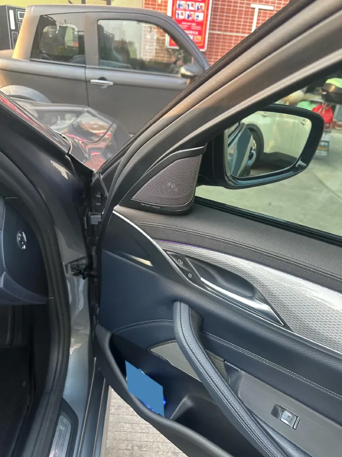 2020 BMW 5 Series 2.0T 252HP L4 8AT,autocango,china used car exporter,china ev exporter,chinese used car exporter,chinese used ev exporter