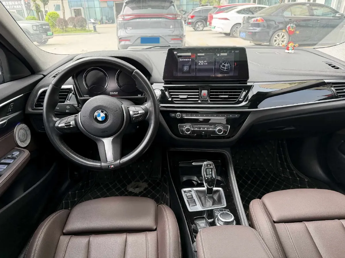 2022 BMW 1 Series 2.0T 192HP L4 7DCT,autocango,china used car exporter,china ev exporter,chinese used car exporter,chinese used ev exporter