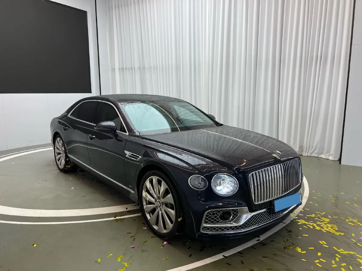 2022 Bentley Flying Spur 4.0T 550HP V8 8DCT,autocango,china used car exporter,china ev exporter,chinese used car exporter,chinese used ev exporter