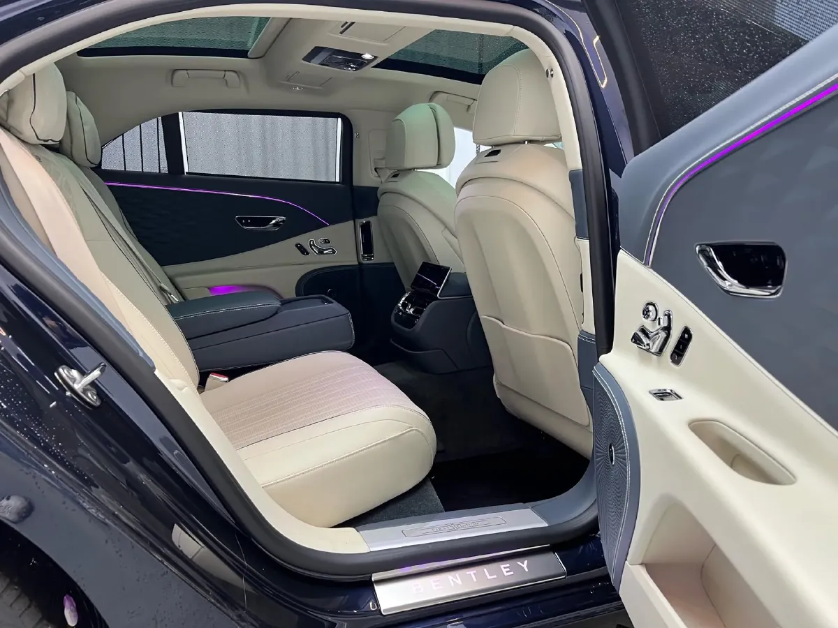 2022 Bentley Flying Spur 4.0T 550HP V8 8DCT,autocango,china used car exporter,china ev exporter,chinese used car exporter,chinese used ev exporter