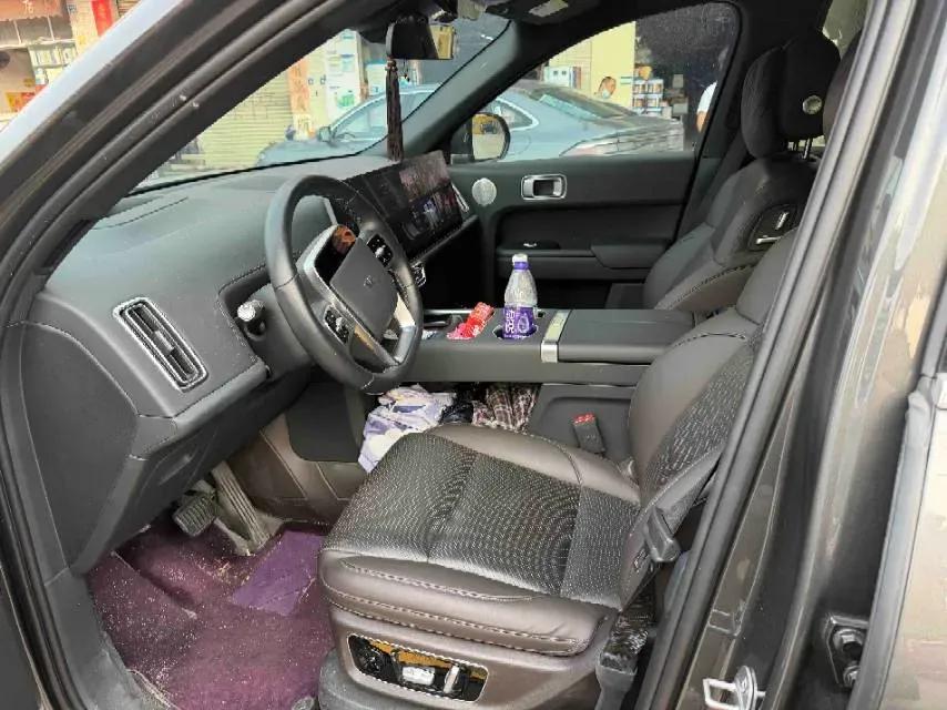 2023 Li L8 Range Extended 154HP REEV 40.9KWH,autocango,china used car exporter,china ev exporter,chinese used car exporter,chinese used ev exporter