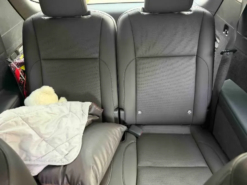 2023 Li L8 Range Extended 154HP REEV 40.9KWH,autocango,china used car exporter,china ev exporter,chinese used car exporter,chinese used ev exporter