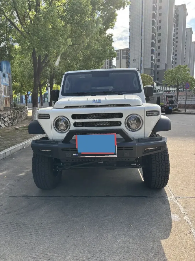 2025 212 212 T01 2.0T 170HP L4 8AT,autocango,china used car exporter,china ev exporter,chinese used car exporter,chinese used ev exporter