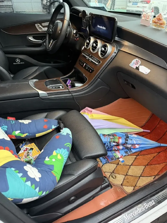 2021 Mercedes-Benz GLC Class 2.0T 258HP L4 9AT,autocango,china used car exporter,china ev exporter,chinese used car exporter,chinese used ev exporter