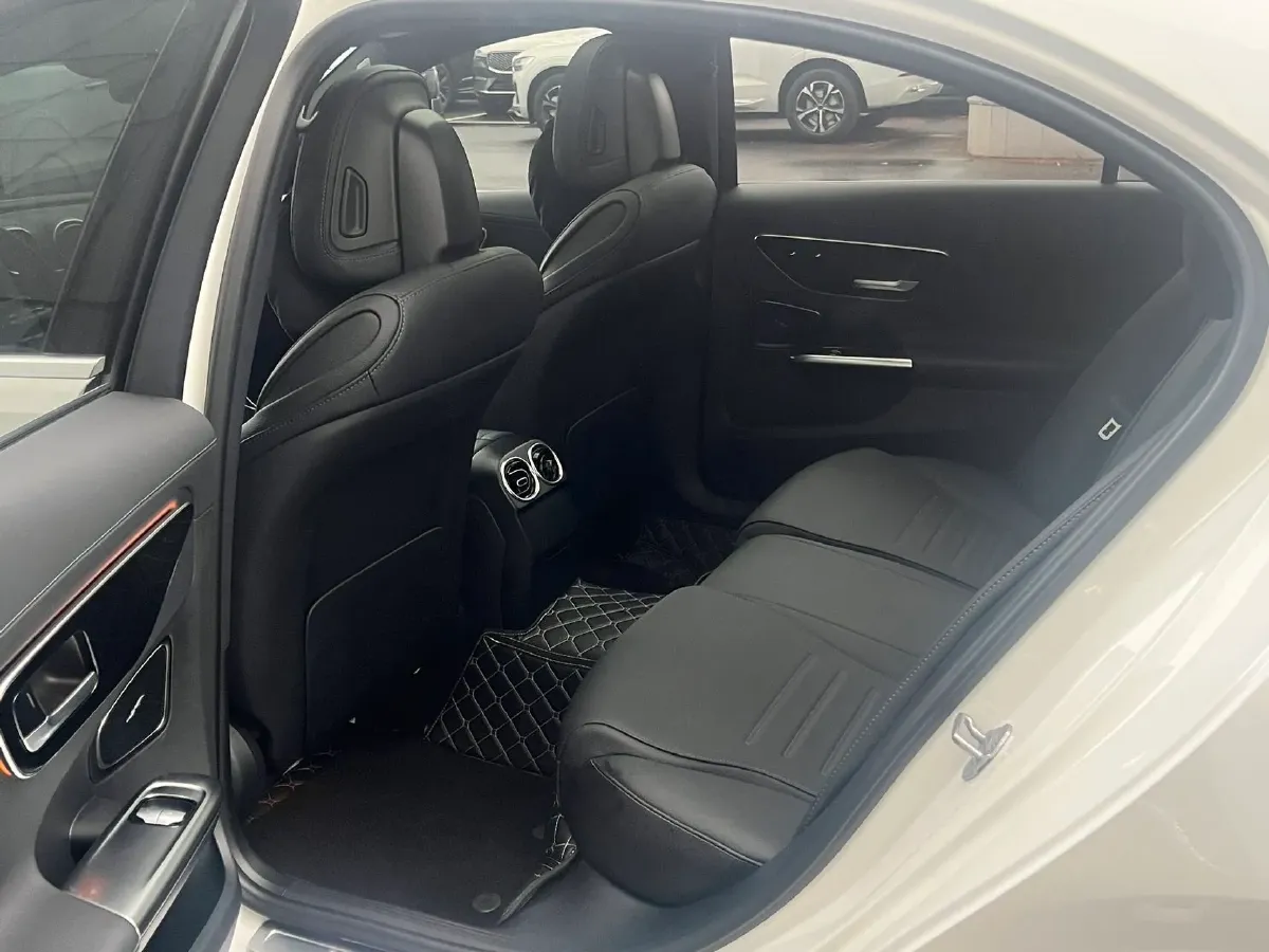 2023 Mercedes-Benz C Class 1.5T 204HP L4 9AT,autocango,china used car exporter,china ev exporter,chinese used car exporter,chinese used ev exporter