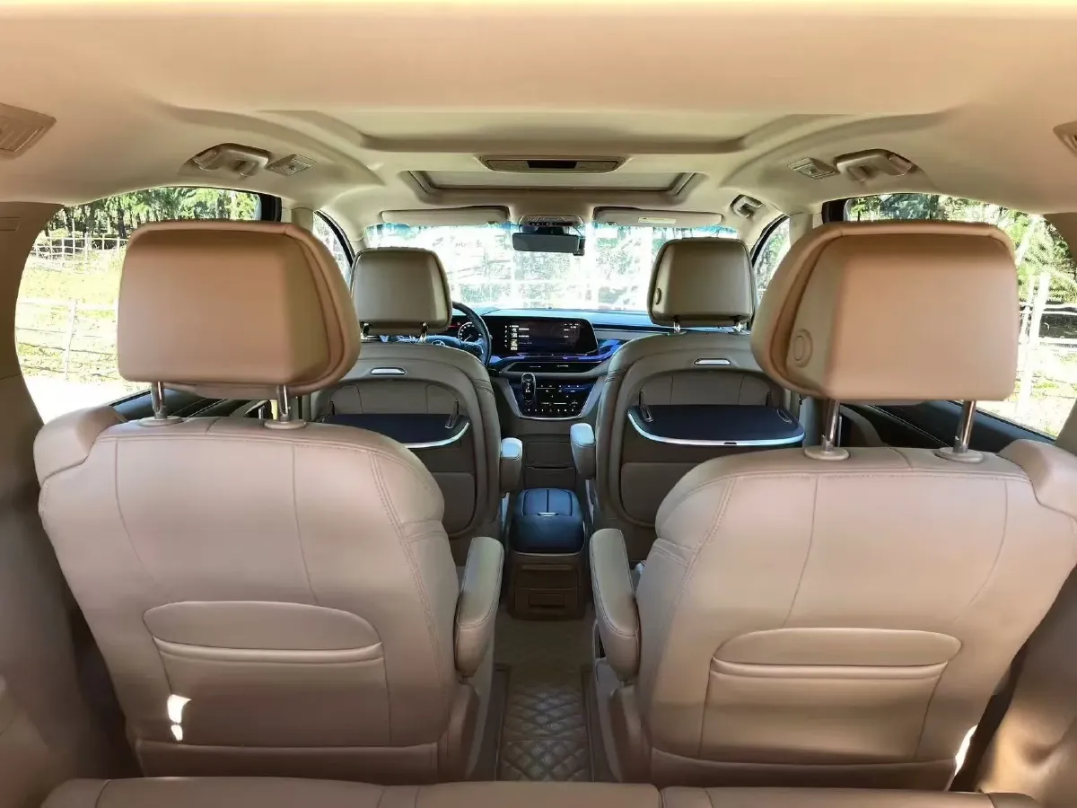 2021 Buick GL8 2.0T 237HP L4 9AT,autocango,china used car exporter,china ev exporter,chinese used car exporter,chinese used ev exporter