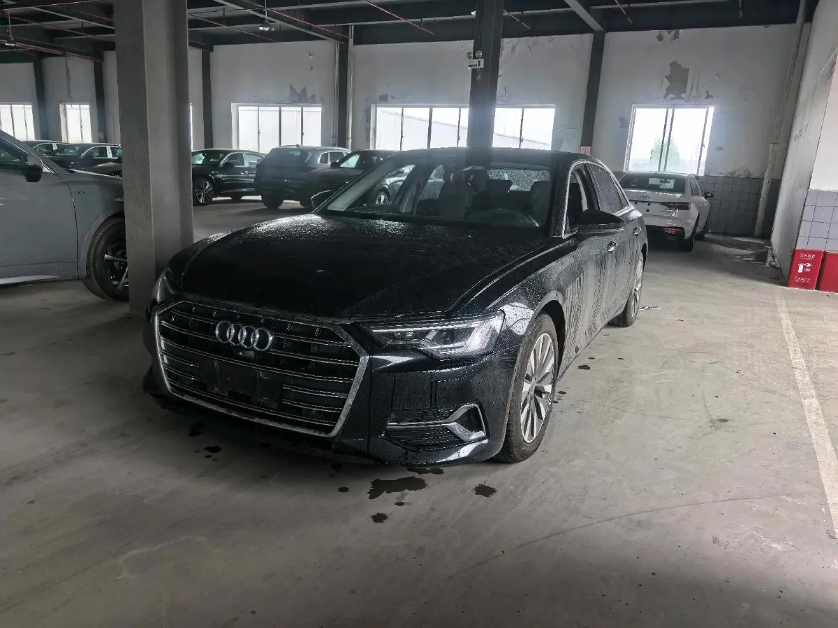 2023 Audi A6L 2.0T 245HP L4 7DCT,autocango,china used car exporter,china ev exporter,chinese used car exporter,chinese used ev exporter