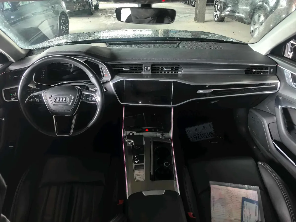 2023 Audi A6L 2.0T 245HP L4 7DCT,autocango,china used car exporter,china ev exporter,chinese used car exporter,chinese used ev exporter