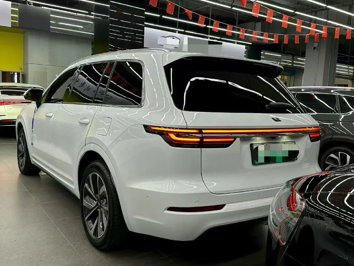 2021 Li ONE Range Extended 131HP REEV 40.5KWH,autocango,china used car exporter,china ev exporter,chinese used car exporter,chinese used ev exporter