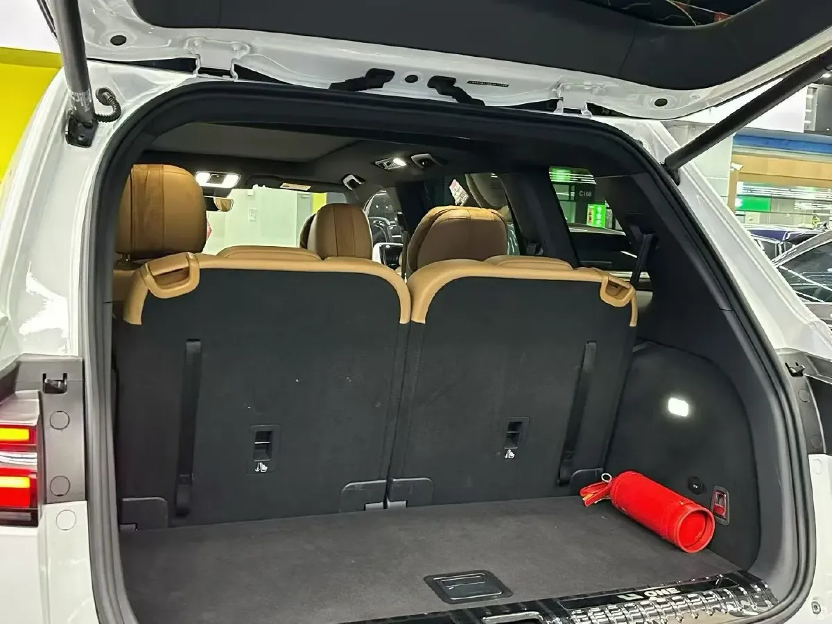 2021 Li ONE Range Extended 131HP REEV 40.5KWH,autocango,china used car exporter,china ev exporter,chinese used car exporter,chinese used ev exporter