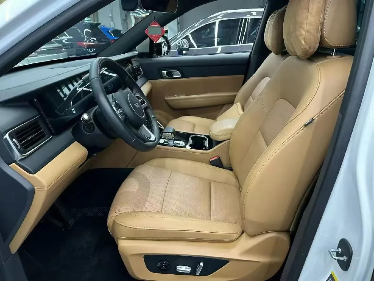 2021 Li ONE Range Extended 131HP REEV 40.5KWH,autocango,china used car exporter,china ev exporter,chinese used car exporter,chinese used ev exporter