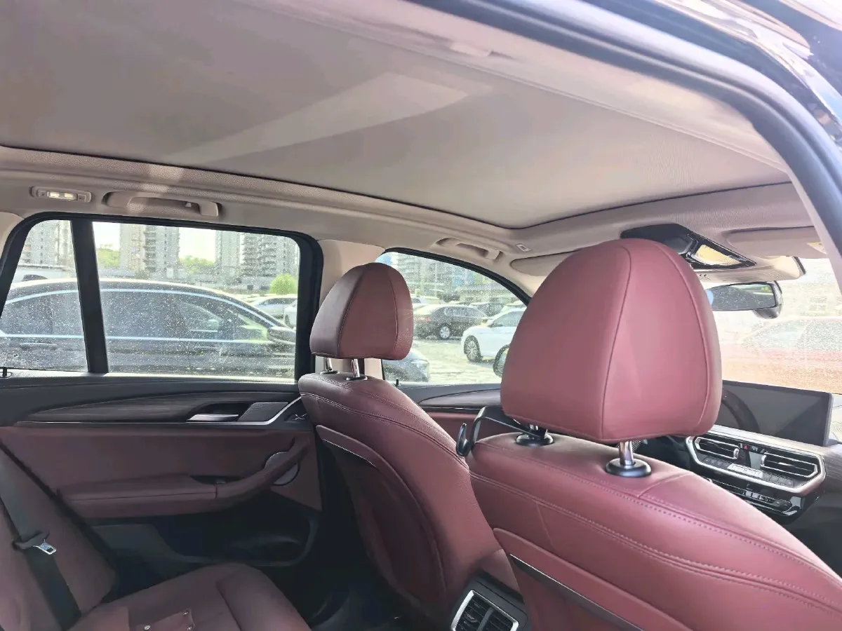 2022 BMW X3 2.0T 252HP L4 8AT,autocango,china used car exporter,china ev exporter,chinese used car exporter,chinese used ev exporter