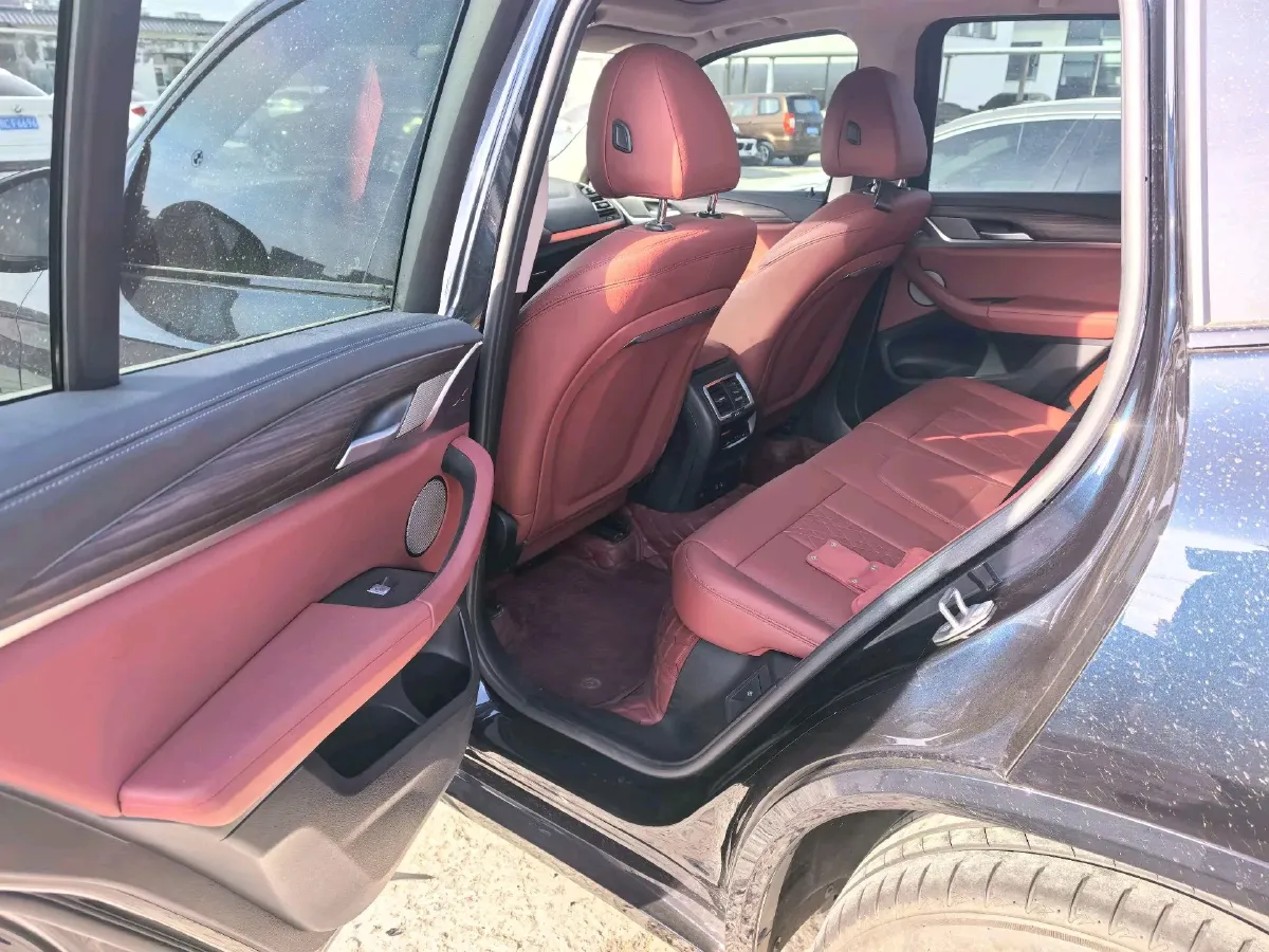 2022 BMW X3 2.0T 252HP L4 8AT,autocango,china used car exporter,china ev exporter,chinese used car exporter,chinese used ev exporter