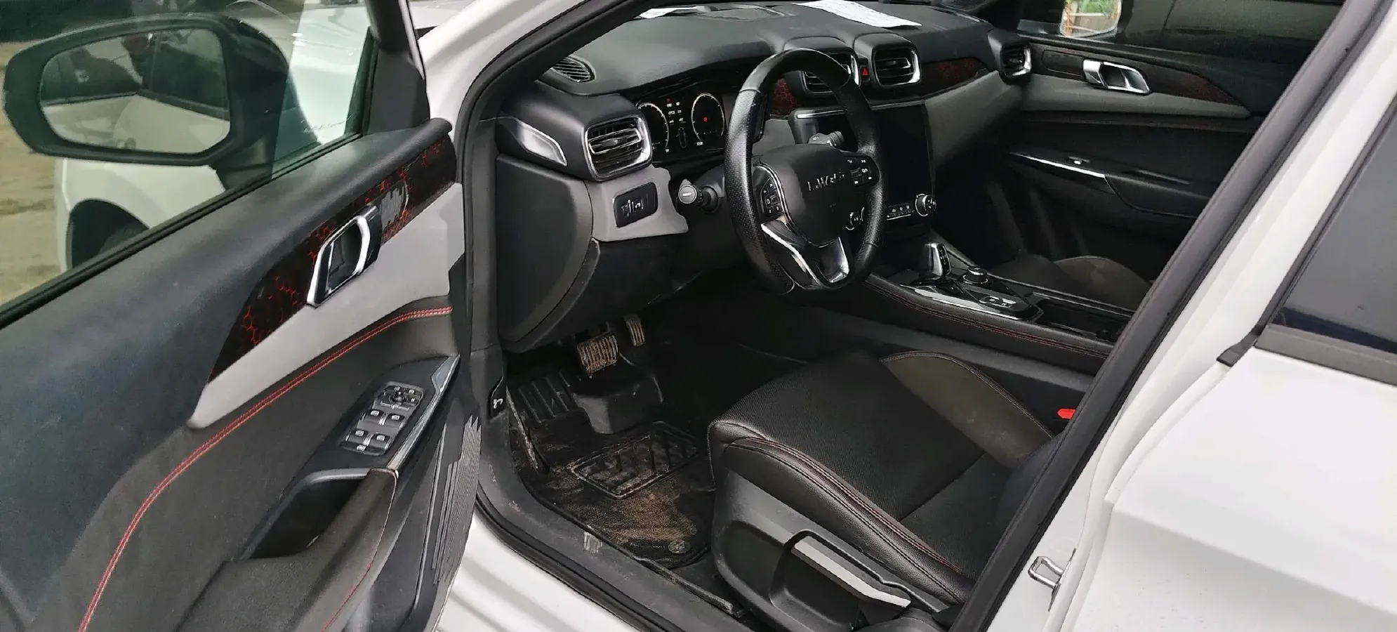 2019 Qoros 5 1.6T 197HP L4 7DCT,autocango,china used car exporter,china ev exporter,chinese used car exporter,chinese used ev exporter