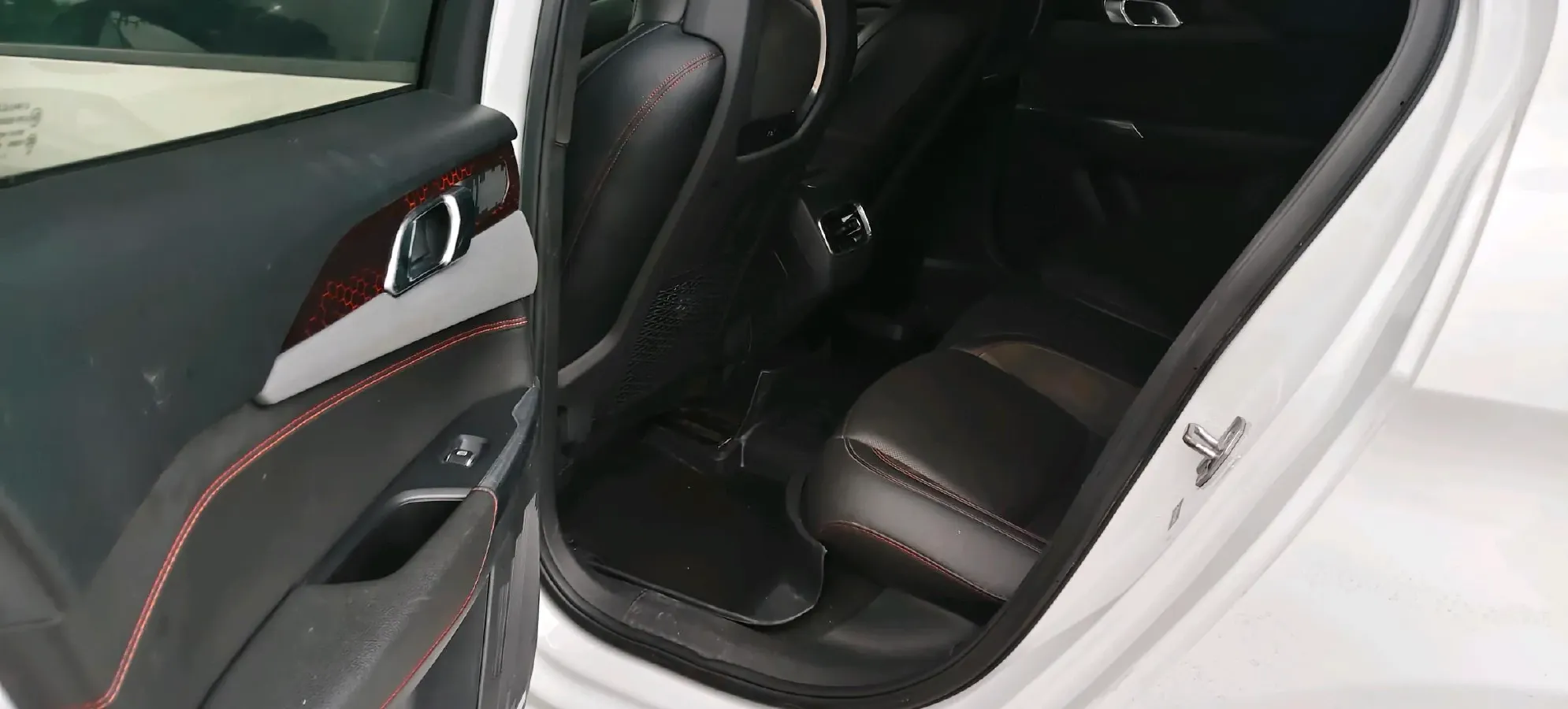 2019 Qoros 5 1.6T 197HP L4 7DCT,autocango,china used car exporter,china ev exporter,chinese used car exporter,chinese used ev exporter