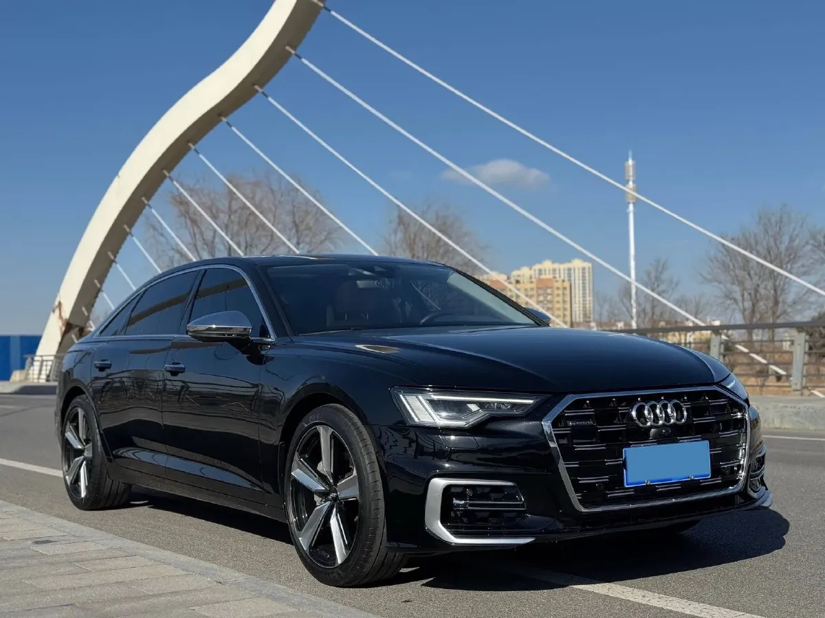 2023 Audi A6L 2.0T 245HP L4 7DCT,autocango,china used car exporter,china ev exporter,chinese used car exporter,chinese used ev exporter