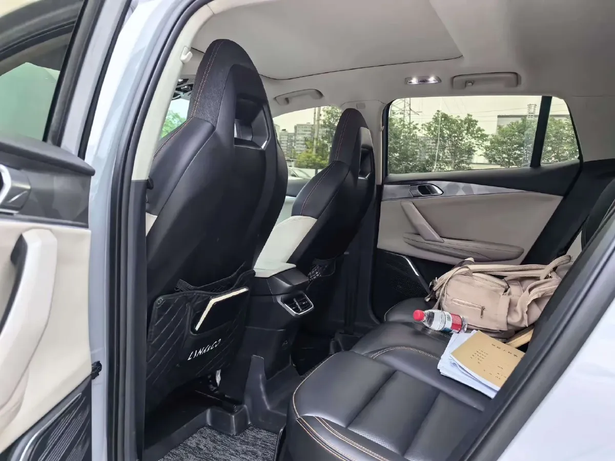 2022 Roewe i6 MAX BEV 61.1KWH,autocango,china used car exporter,china ev exporter,chinese used car exporter,chinese used ev exporter