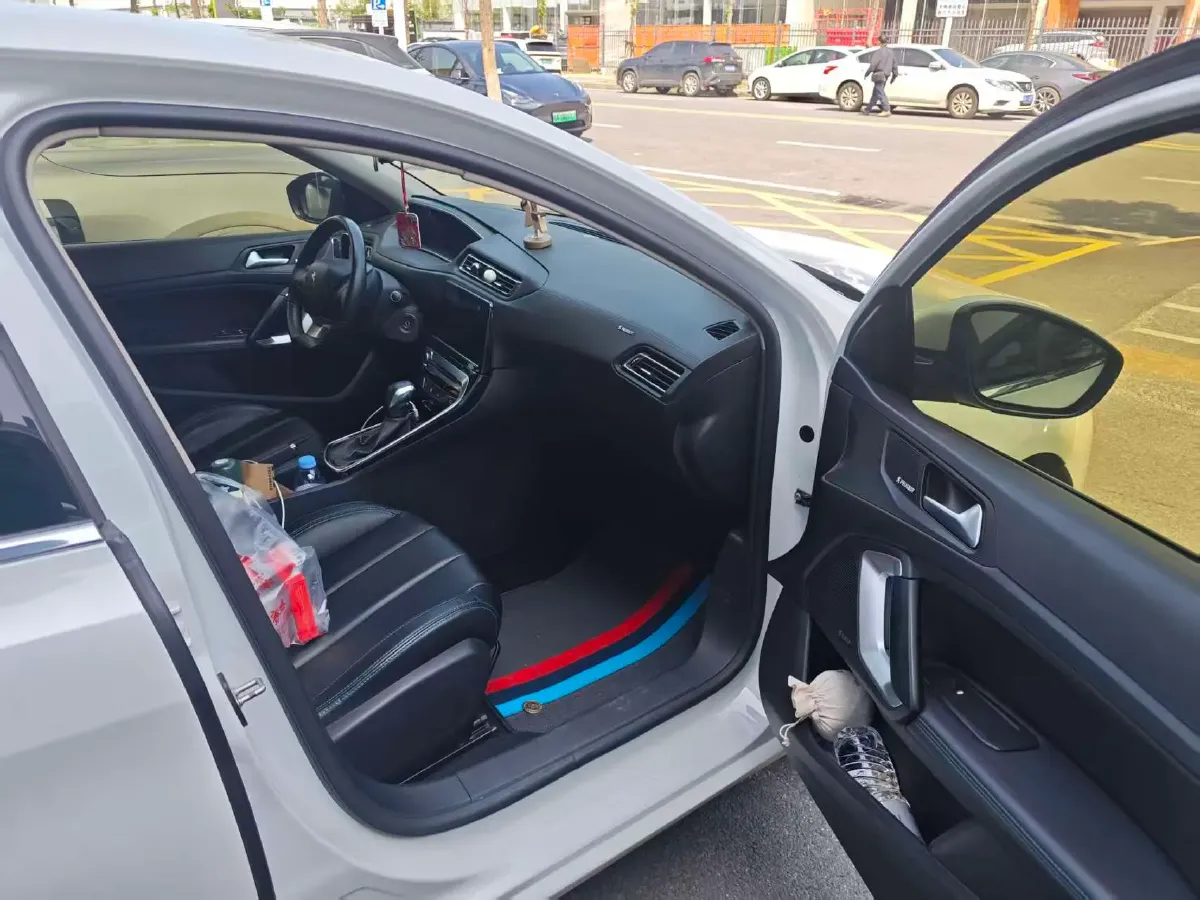 2018 Peugeot 308 1.6L 117HP L4 6AT,autocango,china used car exporter,china ev exporter,chinese used car exporter,chinese used ev exporter