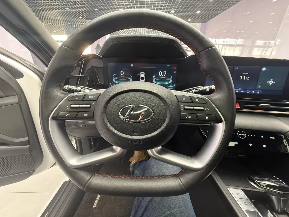 2022 Hyundai Elantra 1.5L 115HP L4 CVT,autocango,china used car exporter,china ev exporter,chinese used car exporter,chinese used ev exporter