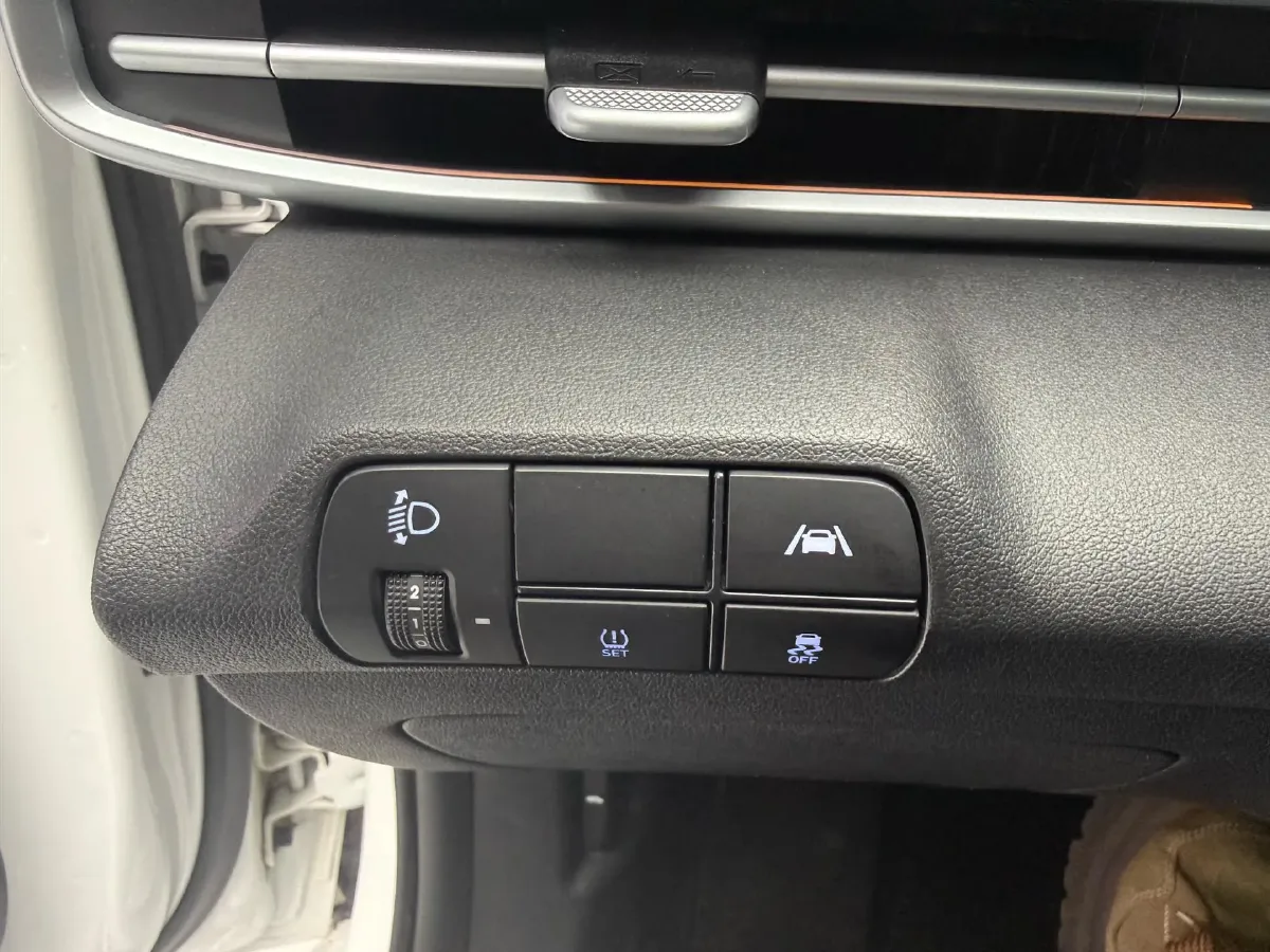 2022 Hyundai Elantra 1.5L 115HP L4 CVT,autocango,china used car exporter,china ev exporter,chinese used car exporter,chinese used ev exporter