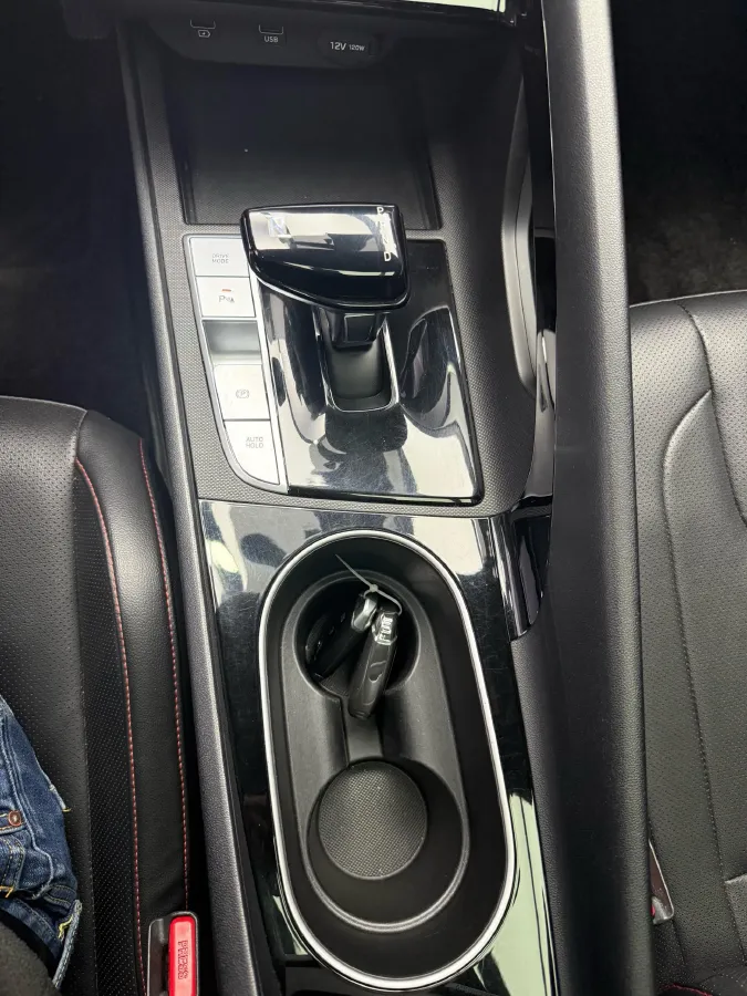 2022 Hyundai Elantra 1.5L 115HP L4 CVT,autocango,china used car exporter,china ev exporter,chinese used car exporter,chinese used ev exporter