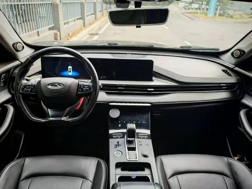 2021 Chery Tiggo 8 Plus 1.6T 197HP L4 7DCT,autocango,china used car exporter,china ev exporter,chinese used car exporter,chinese used ev exporter