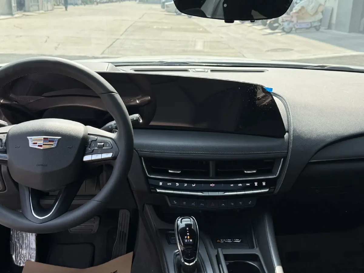 2024 Cadillac CT5 2.0T 237HP L4 10AT,autocango,china used car exporter,china ev exporter,chinese used car exporter,chinese used ev exporter