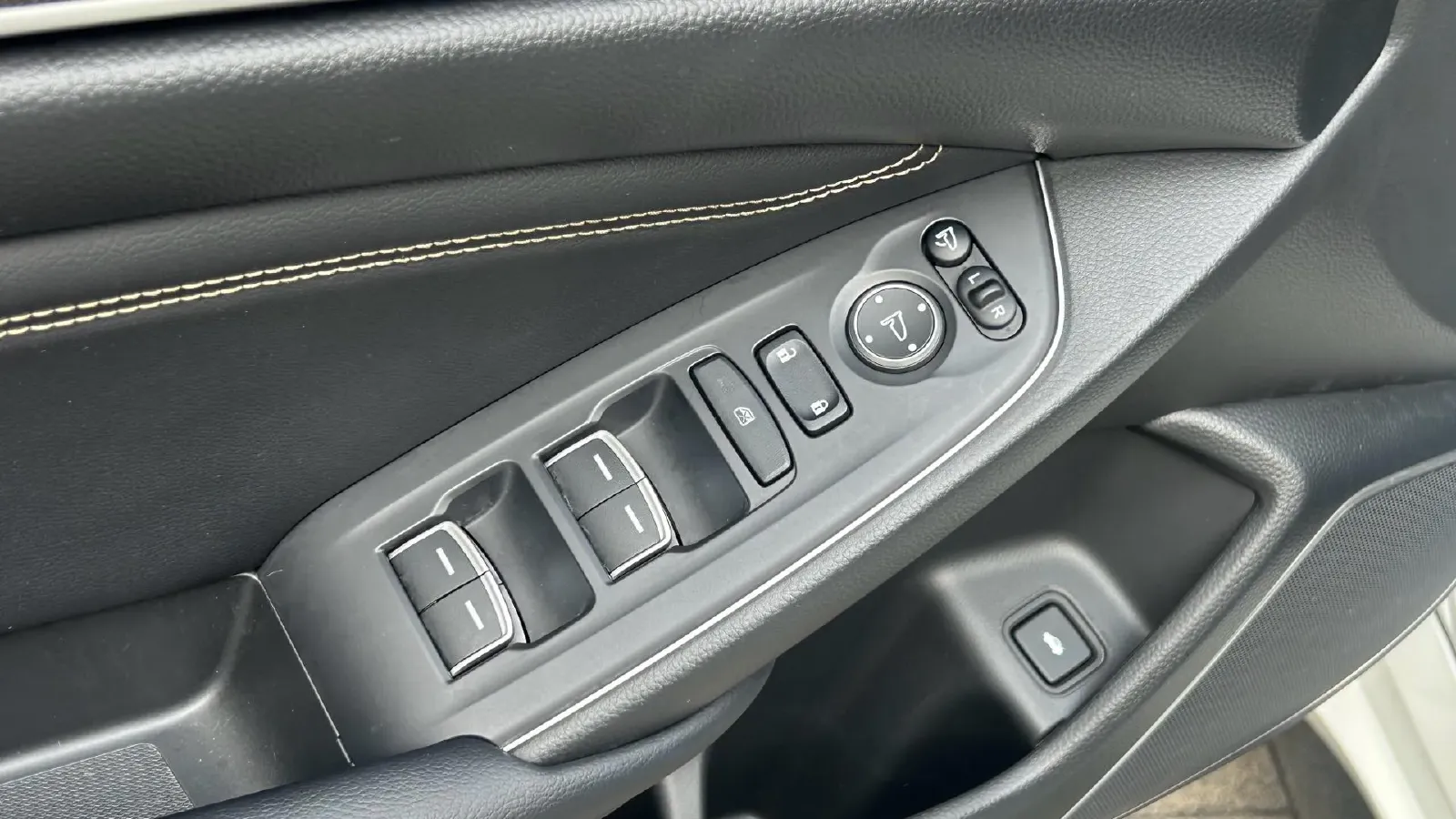 2022 Honda Accord 1.5T 194HP L4 CVT,autocango,china used car exporter,china ev exporter,chinese used car exporter,chinese used ev exporter