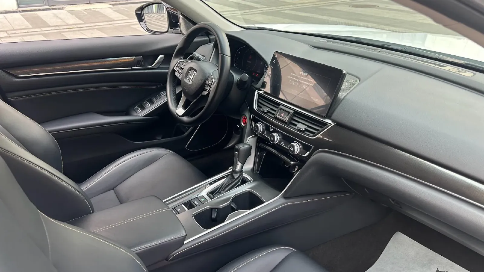 2022 Honda Accord 1.5T 194HP L4 CVT,autocango,china used car exporter,china ev exporter,chinese used car exporter,chinese used ev exporter