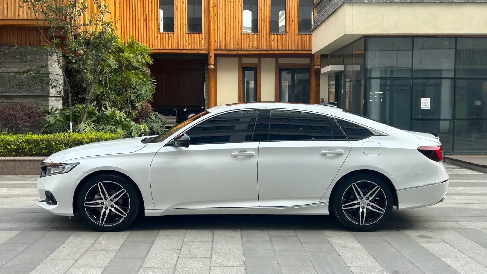 2022 Honda Accord 1.5T 194HP L4 CVT,autocango,china used car exporter,china ev exporter,chinese used car exporter,chinese used ev exporter