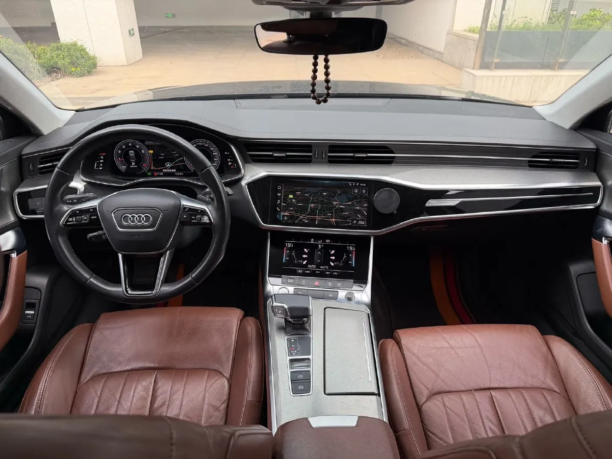 2020 Audi A6L 2.0T 190HP L4 7DCT,autocango,china used car exporter,china ev exporter,chinese used car exporter,chinese used ev exporter