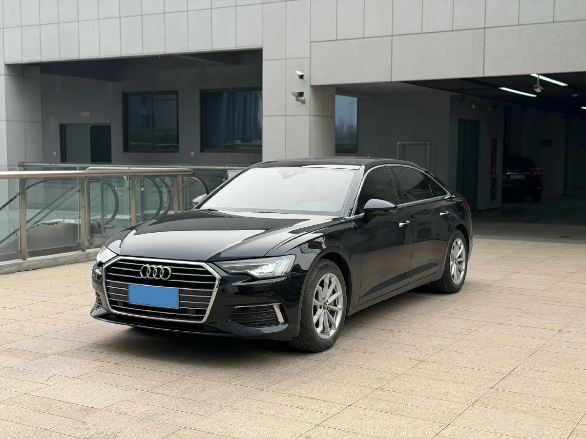 2020 Audi A6L 2.0T 190HP L4 7DCT,autocango,china used car exporter,china ev exporter,chinese used car exporter,chinese used ev exporter