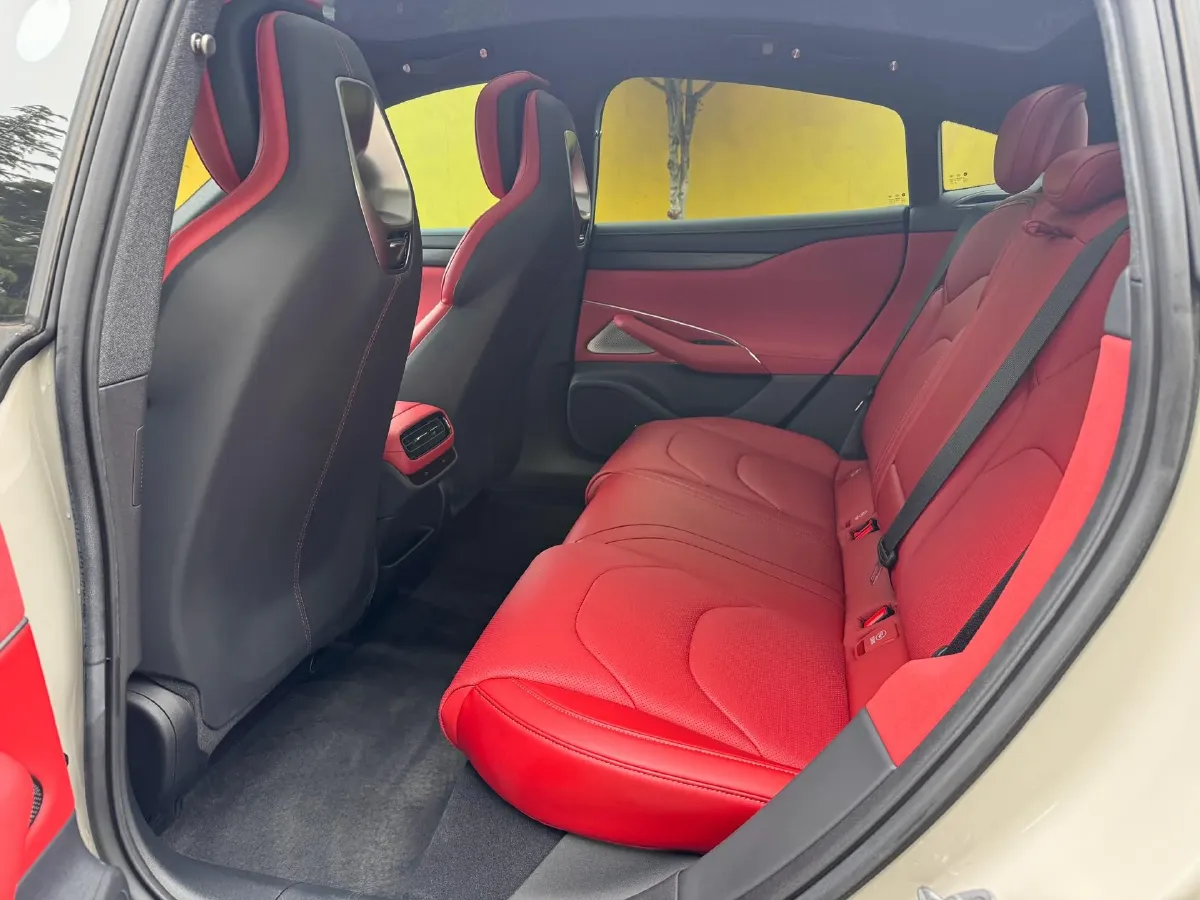 2024 MI SU7 BEV 94.3KWH,autocango,china used car exporter,china ev exporter,chinese used car exporter,chinese used ev exporter