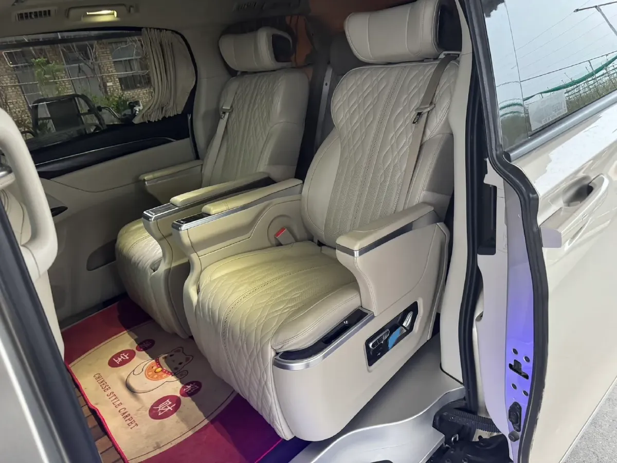 2021 Buick GL8 2.0T 237HP L4 9AT,autocango,china used car exporter,china ev exporter,chinese used car exporter,chinese used ev exporter