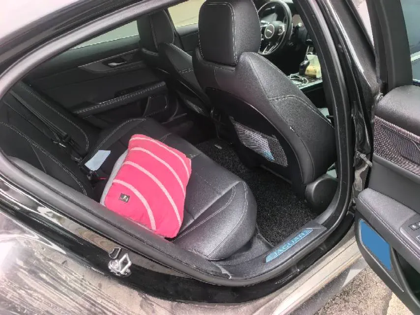 2020 Jaguar XEL 2.0T 200HP L4 8AT,autocango,china used car exporter,china ev exporter,chinese used car exporter,chinese used ev exporter