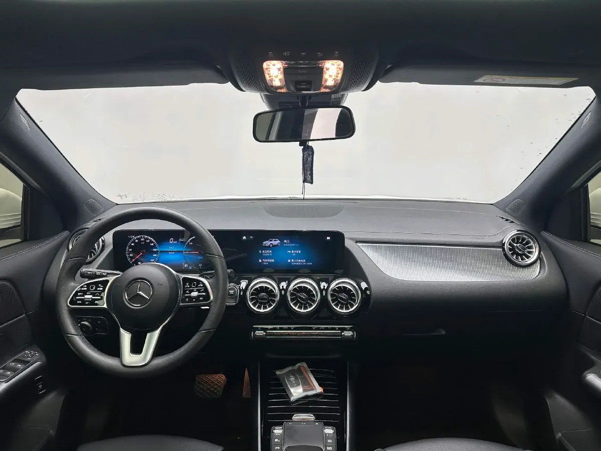 2022 Mercedes-Benz EQA Class BEV 73.5KWH,autocango,china used car exporter,china ev exporter,chinese used car exporter,chinese used ev exporter