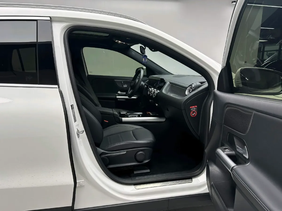 2022 Mercedes-Benz EQA Class BEV 73.5KWH,autocango,china used car exporter,china ev exporter,chinese used car exporter,chinese used ev exporter