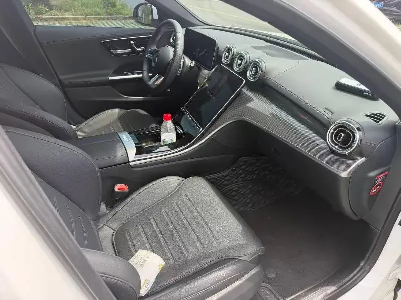 2023 Mercedes-Benz C Class 2.0T 204HP L4 9AT PHEV 25.4KWH,autocango,china used car exporter,china ev exporter,chinese used car exporter,chinese used ev exporter
